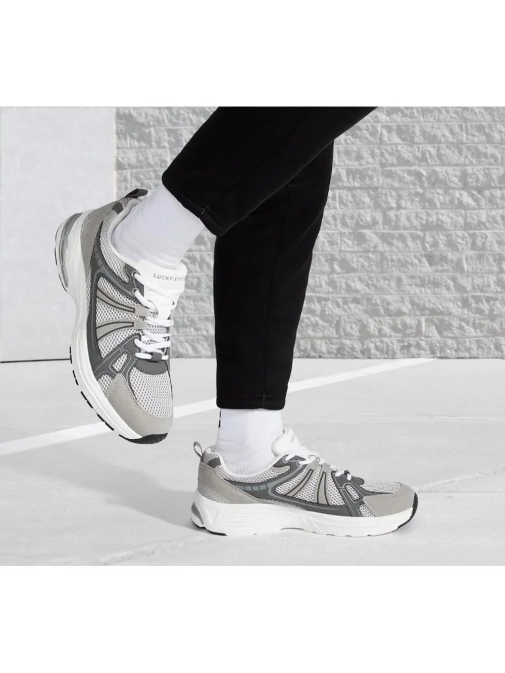 N/A breathable upper